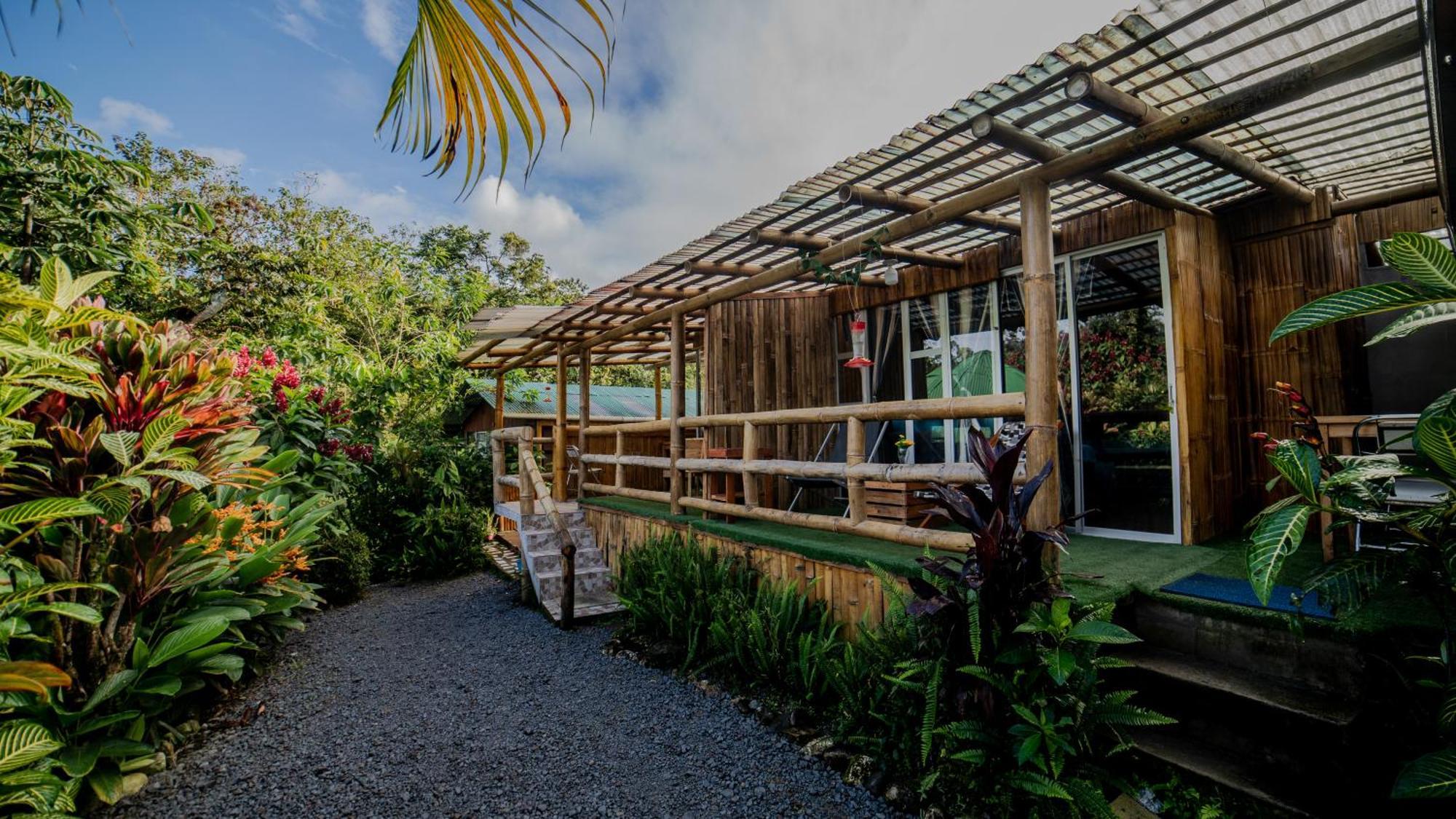 Mindo Glambird Glamping & Lodge Exterior photo